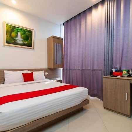 פאלמבאנג Hotel Domino מראה חיצוני תמונה