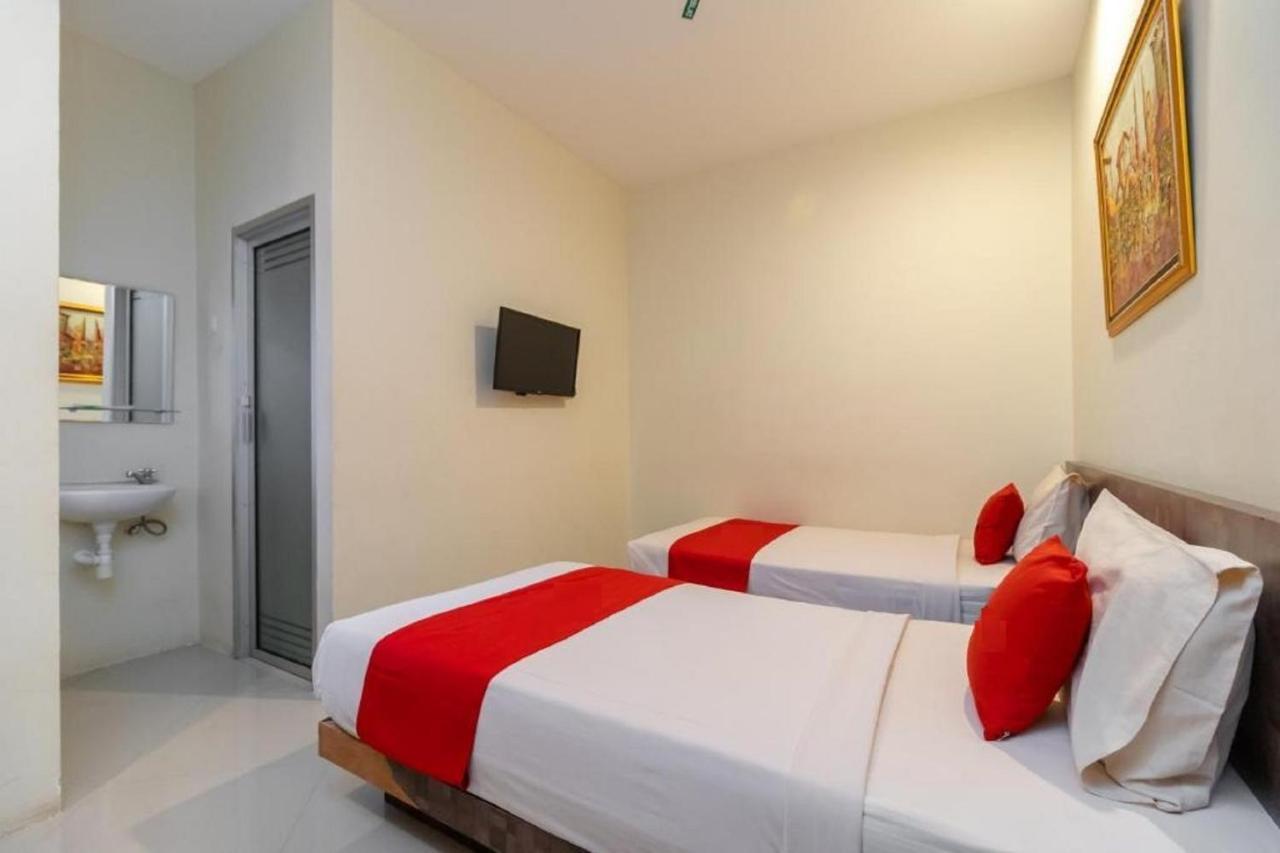 פאלמבאנג Hotel Domino מראה חיצוני תמונה