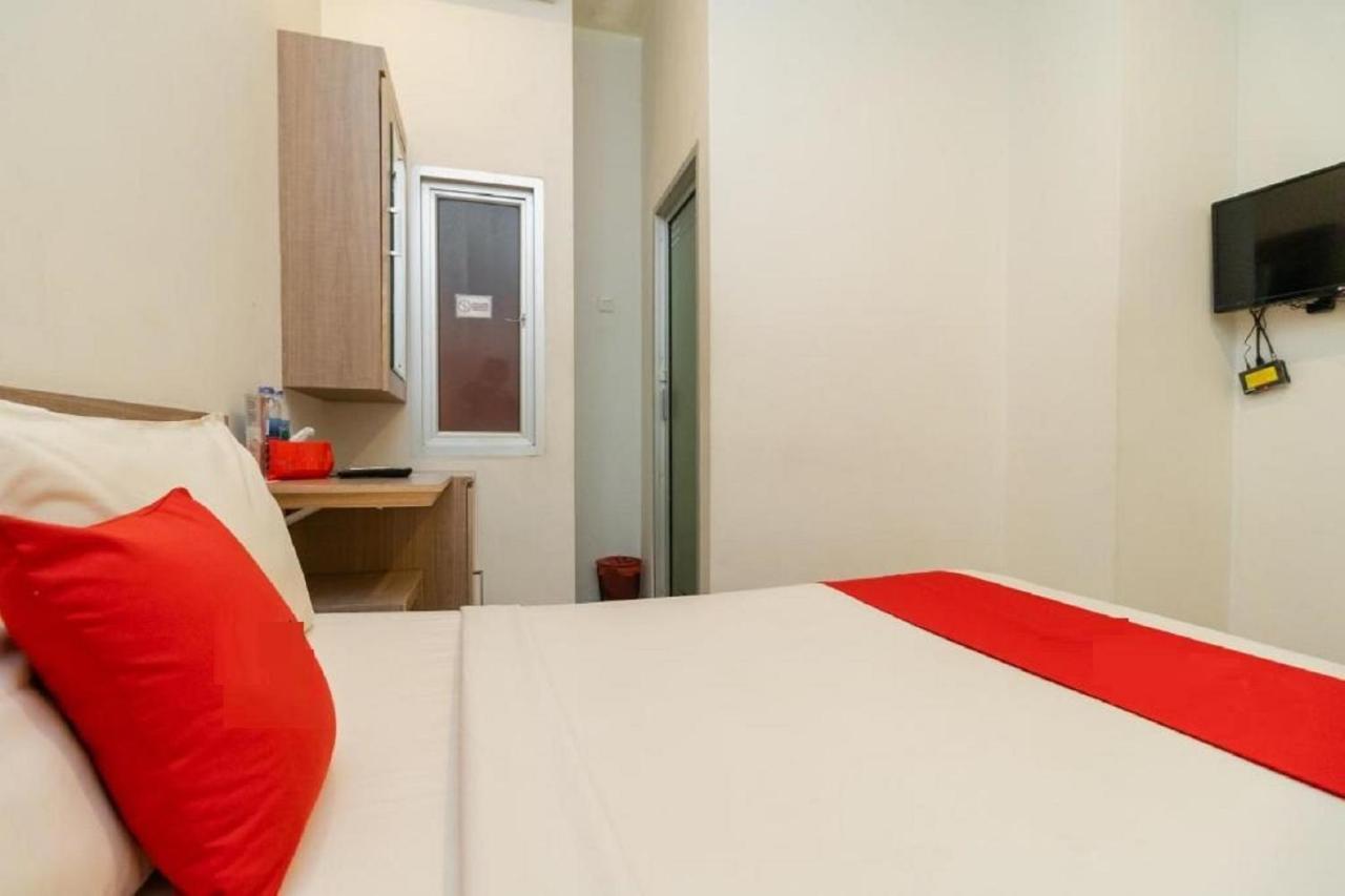 פאלמבאנג Hotel Domino מראה חיצוני תמונה