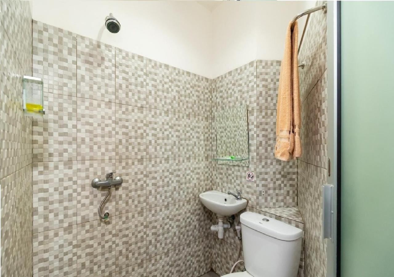 פאלמבאנג Hotel Domino מראה חיצוני תמונה